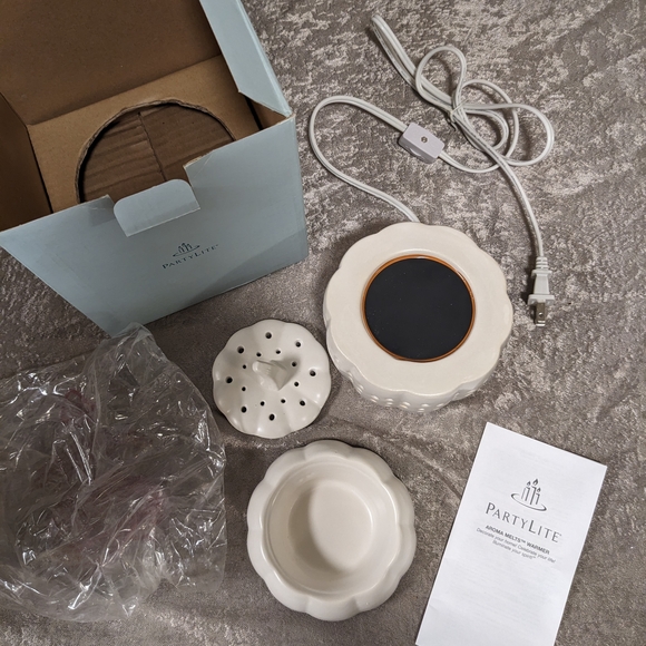 ParyLite Retired Autumn Pumpkin Aroma Melts Warmer P90776 - Picture 8 of 9